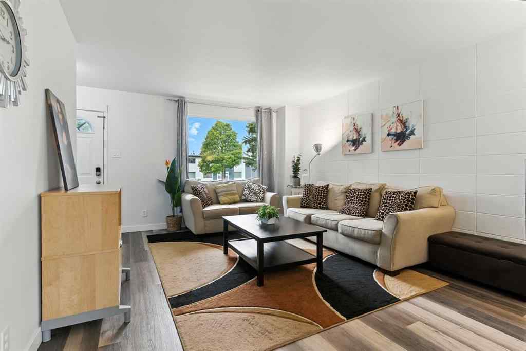 MLS® A2254202 - Unit #346 2211 19 Street NE in Vista Heights Calgary, Residential