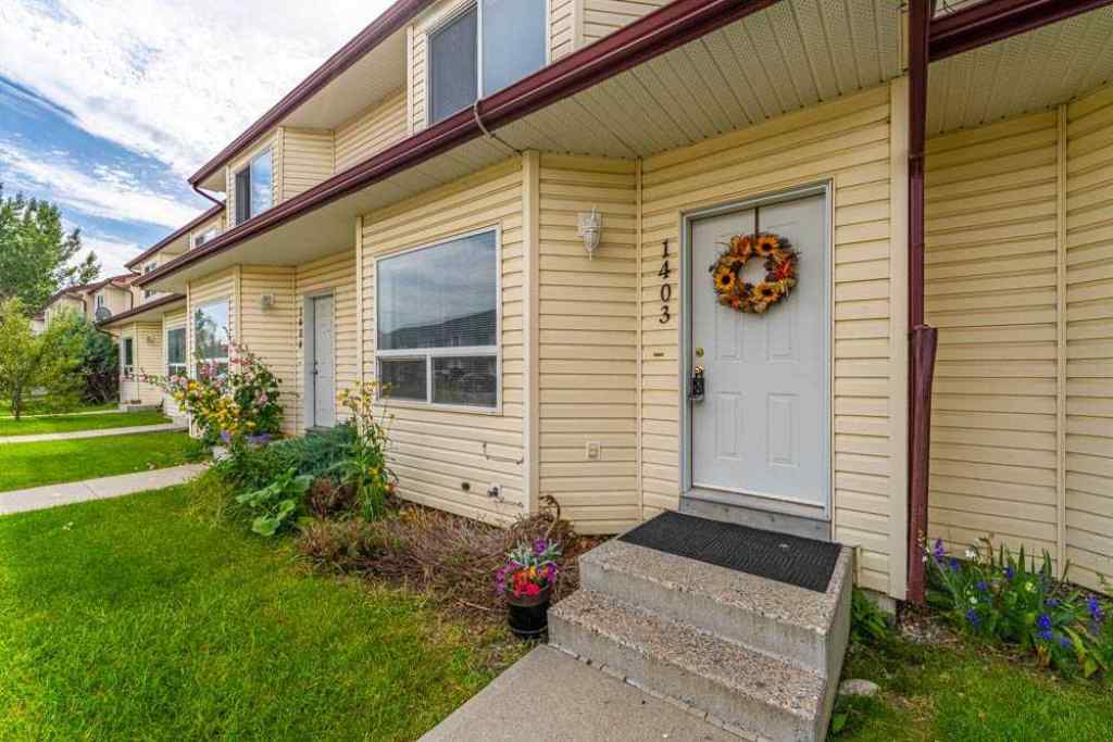 MLS® A2254211 - 1403 Eagleview Place NW in Eagleview Estates High River, Residential