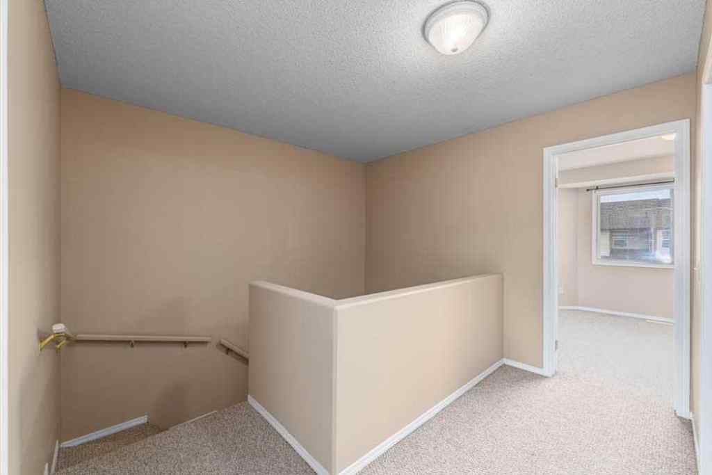 MLS® A2254211 - 1403 Eagleview Place NW in Eagleview Estates High River, Residential