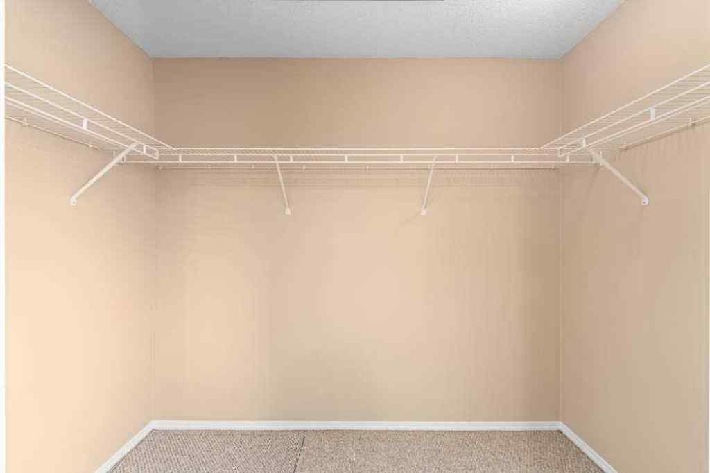 MLS® A2254211 - 1403 Eagleview Place NW in Eagleview Estates High River, Residential