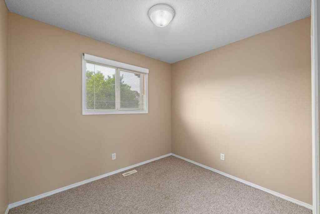 MLS® A2254211 - 1403 Eagleview Place NW in Eagleview Estates High River, Residential