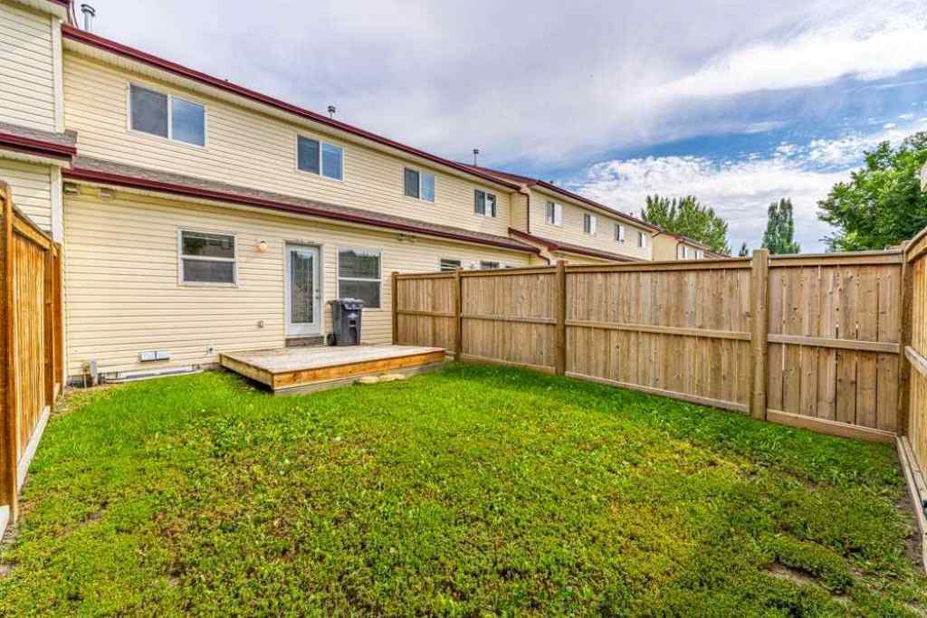 MLS® A2254211 - 1403 Eagleview Place NW in Eagleview Estates High River, Residential