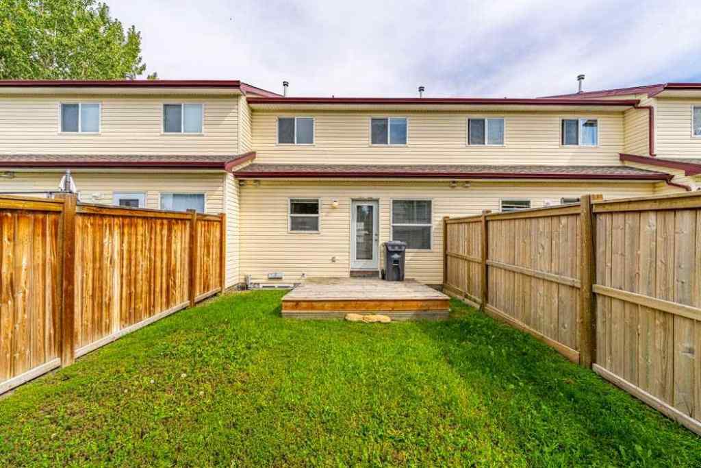 MLS® A2254211 - 1403 Eagleview Place NW in Eagleview Estates High River, Residential