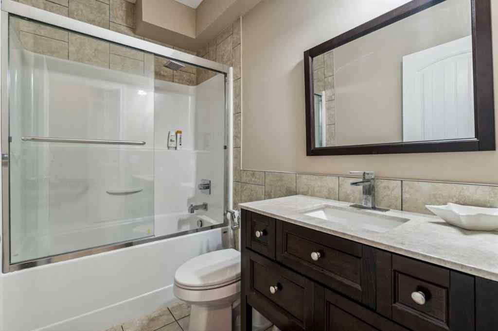 MLS® A2254212 - 4538 Montgomery Avenue NW in Montgomery Calgary, Residential