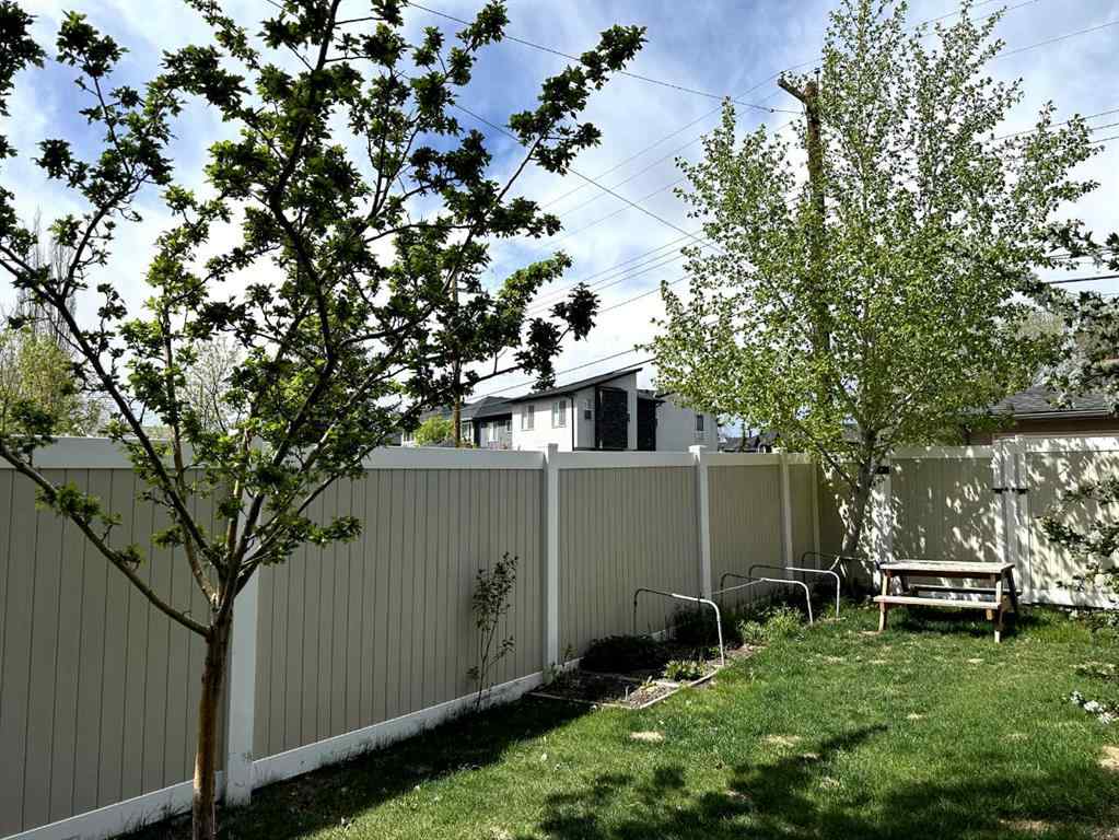MLS® A2254212 - 4538 Montgomery Avenue NW in Montgomery Calgary, Residential