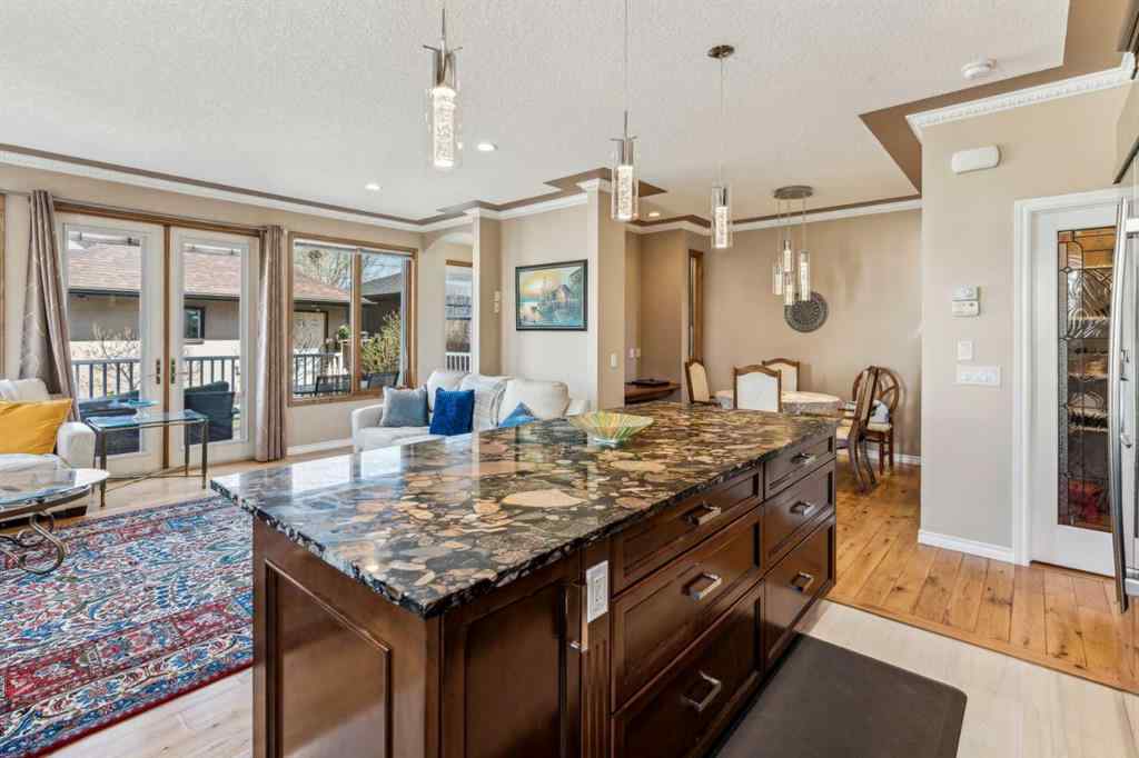 MLS® A2254212 - 4538 Montgomery Avenue NW in Montgomery Calgary, Residential