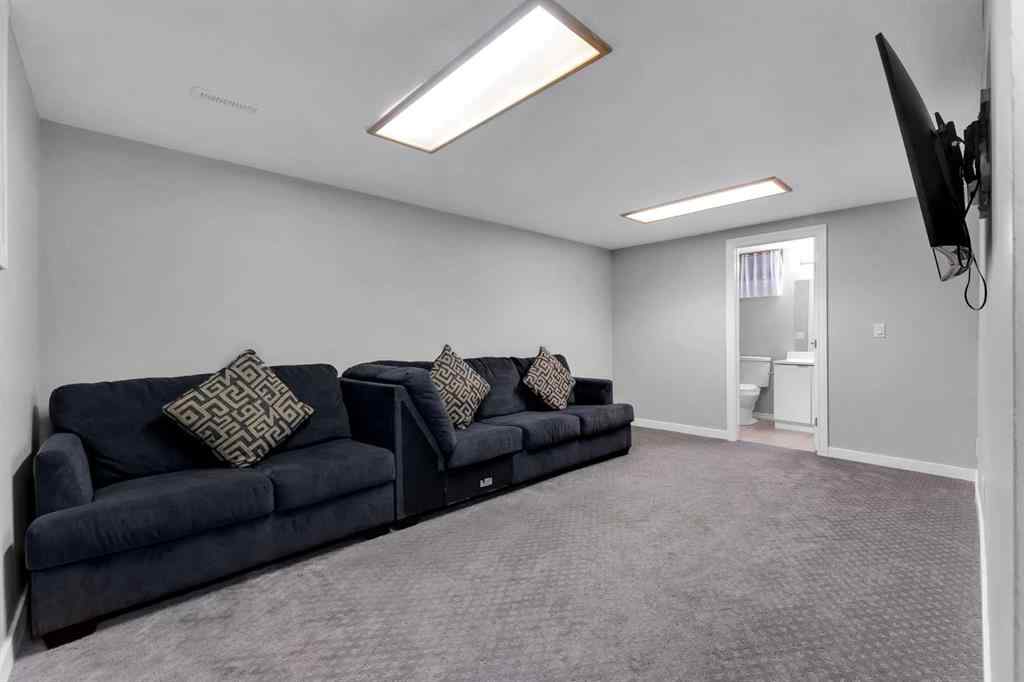 MLS® A2254215 - 251 Rundlecairn Road NE in Rundle Calgary, Residential