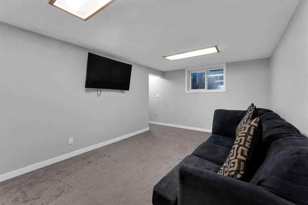MLS® A2254215 - 251 Rundlecairn Road NE in Rundle Calgary, Residential
