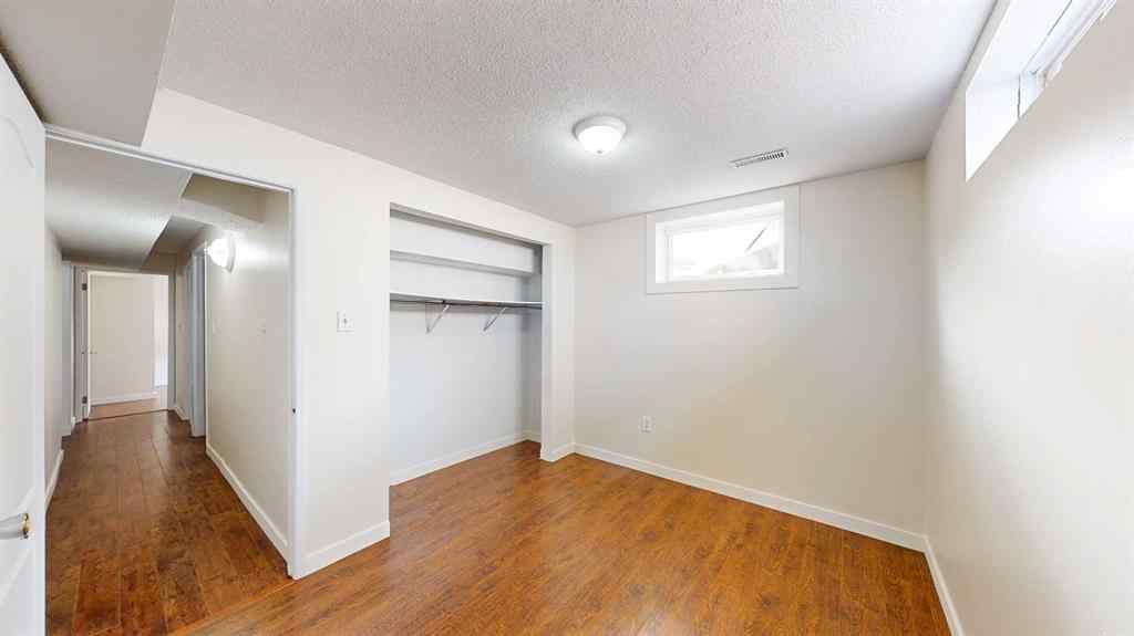 MLS® A2254217 - 35 Ewart Crescent SE in Ross Glen Medicine Hat, Residential