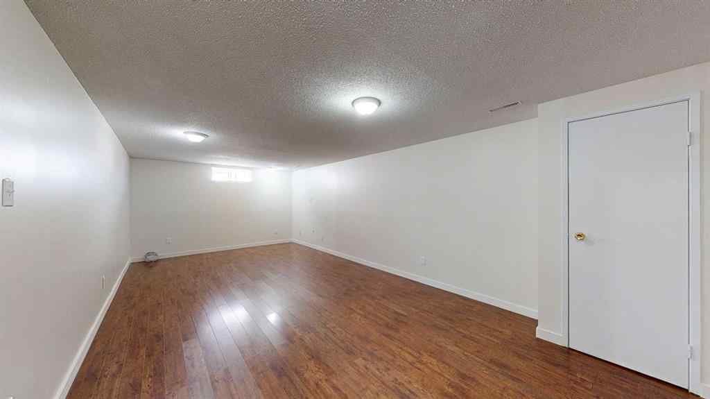 MLS® A2254217 - 35 Ewart Crescent SE in Ross Glen Medicine Hat, Residential