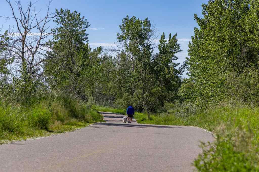 MLS® A2254219 - Unit #108 39 Quarry Gate SE in Douglasdale/Glen Calgary, Residential