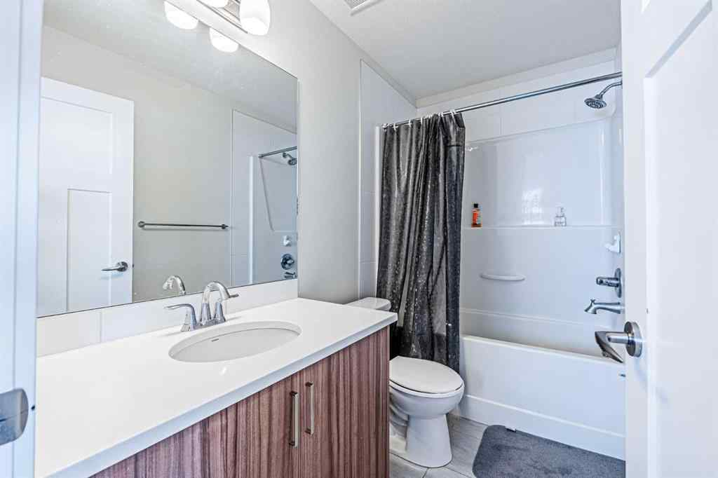 MLS® A2254221 - 329 south point Green SW in South Point Airdrie, Residential