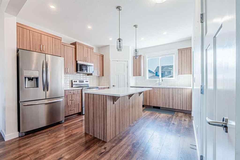 MLS® A2254221 - 329 south point Green SW in South Point Airdrie, Residential