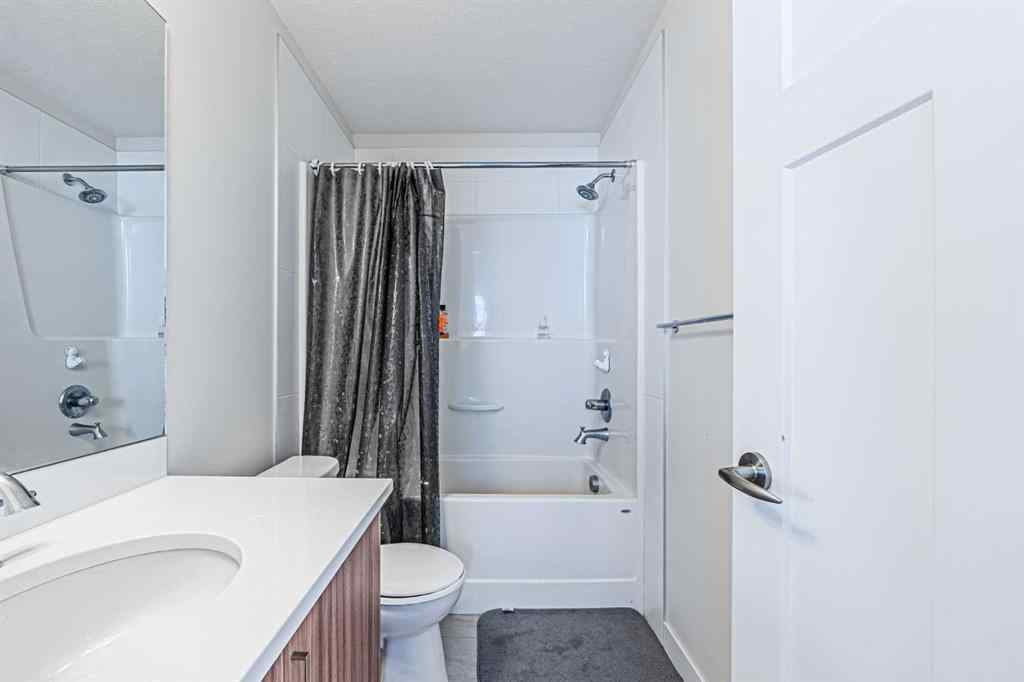 MLS® A2254221 - 329 south point Green SW in South Point Airdrie, Residential