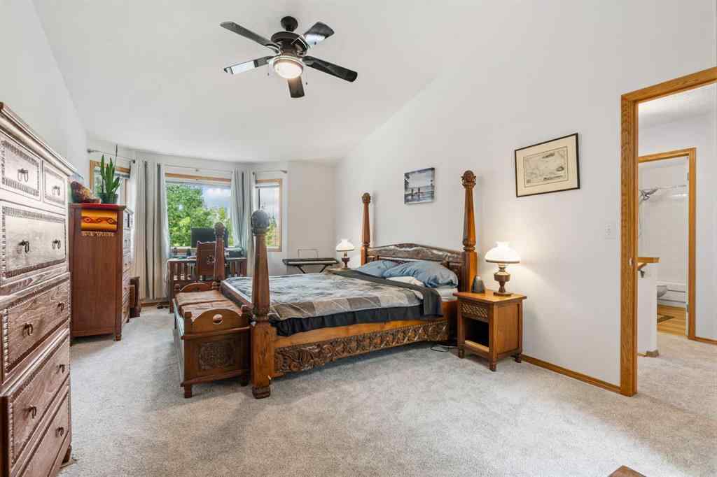 MLS® A2254223 - 39 Arbour Wood Close NW in Arbour Lake Calgary, Residential