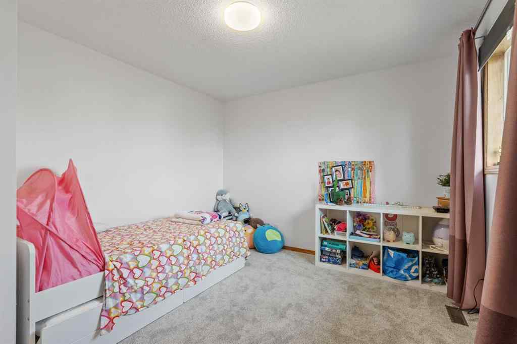 MLS® A2254223 - 39 Arbour Wood Close NW in Arbour Lake Calgary, Residential
