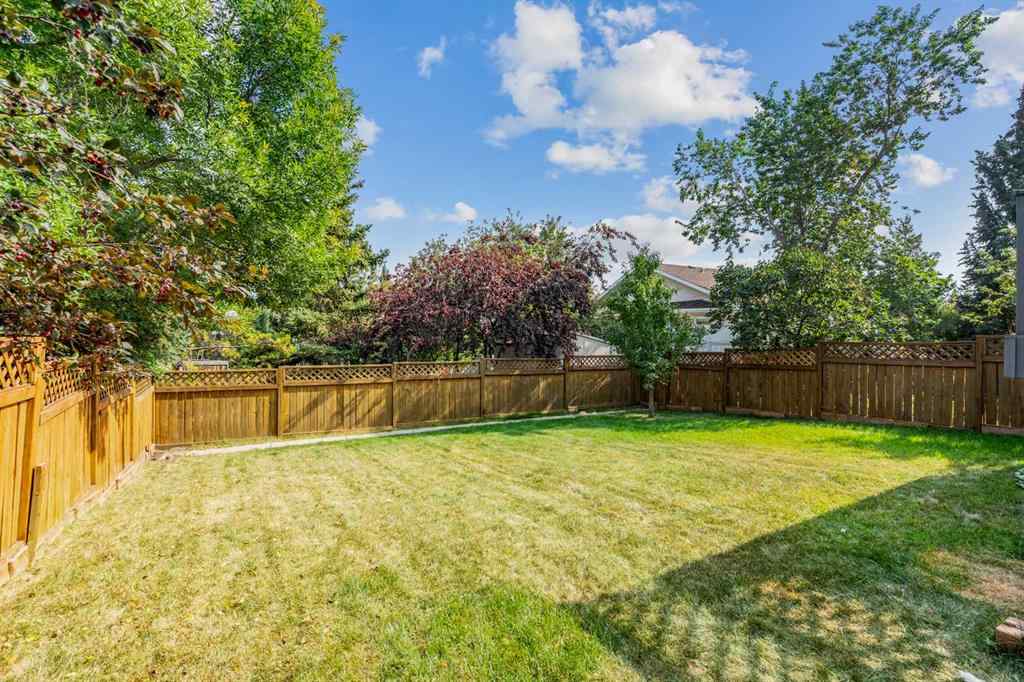 MLS® A2254223 - 39 Arbour Wood Close NW in Arbour Lake Calgary, Residential