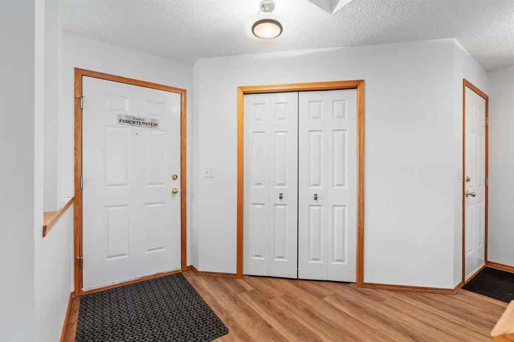 MLS® A2254223 - 39 Arbour Wood Close NW in Arbour Lake Calgary, Residential