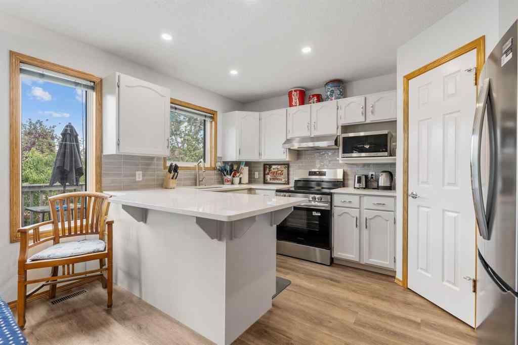 MLS® A2254223 - 39 Arbour Wood Close NW in Arbour Lake Calgary, Residential