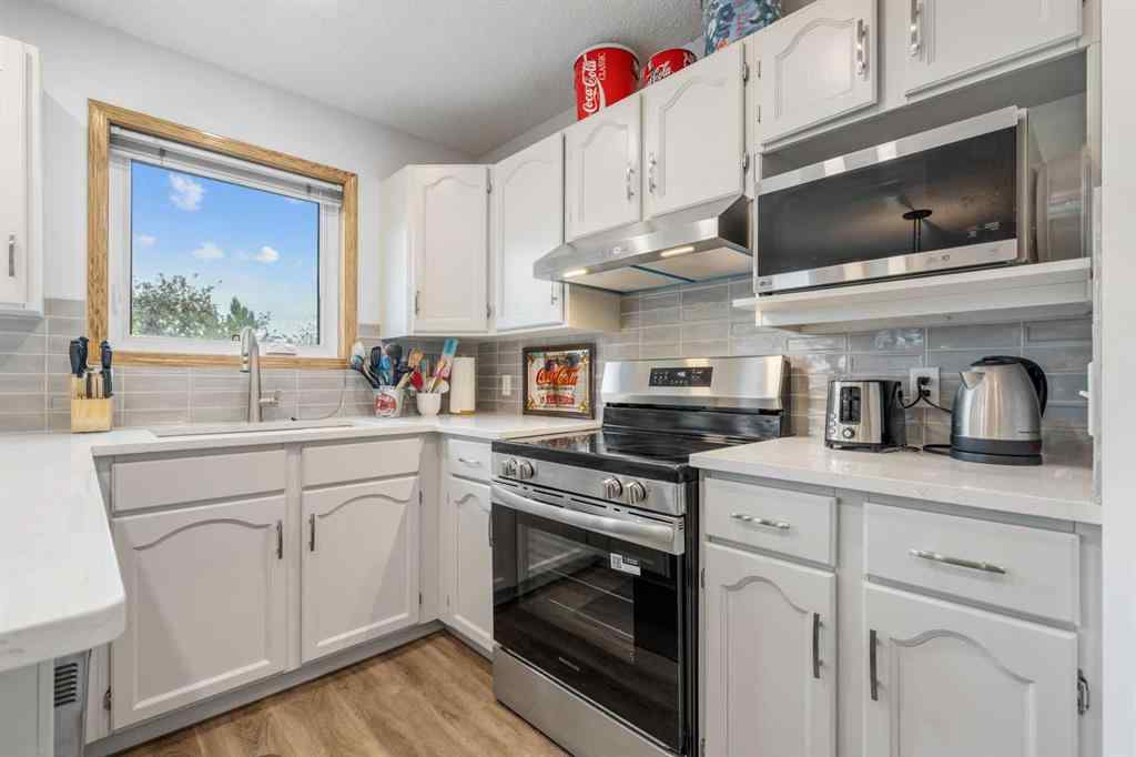 MLS® A2254223 - 39 Arbour Wood Close NW in Arbour Lake Calgary, Residential