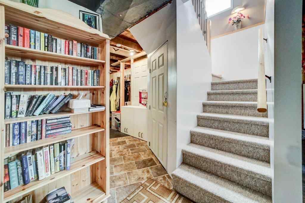 MLS® A2254227 - 1002 227 Street  in NONE Hillcrest, Residential