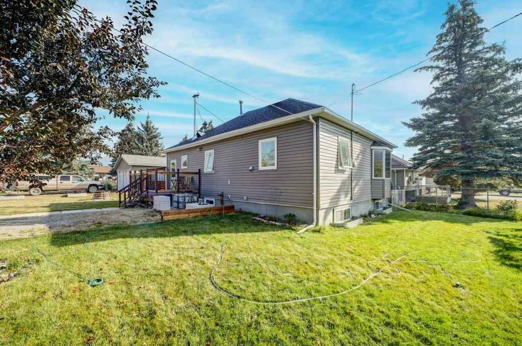 MLS® A2254227 - 1002 227 Street  in NONE Hillcrest, Residential