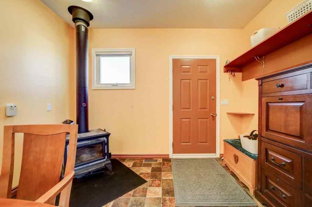 MLS® A2254227 - 1002 227 Street  in NONE Hillcrest, Residential