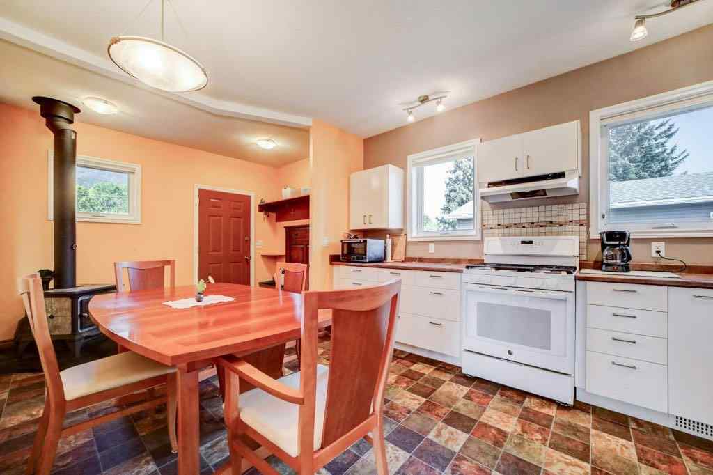 MLS® A2254227 - 1002 227 Street  in NONE Hillcrest, Residential