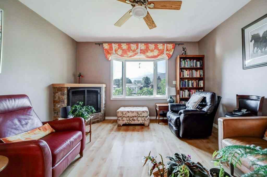 MLS® A2254227 - 1002 227 Street  in NONE Hillcrest, Residential