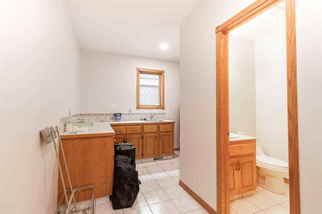 MLS® A2254231 - 43 Signal Hill Mews SW in Signal Hill Calgary, Residential