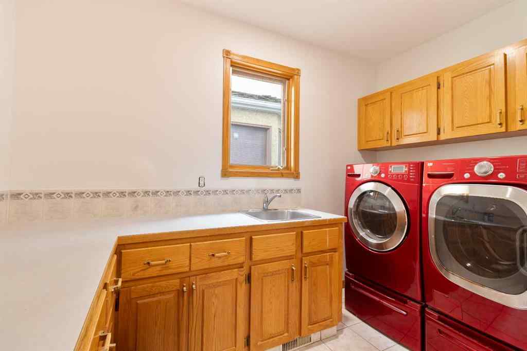 MLS® A2254231 - 43 Signal Hill Mews SW in Signal Hill Calgary, Residential
