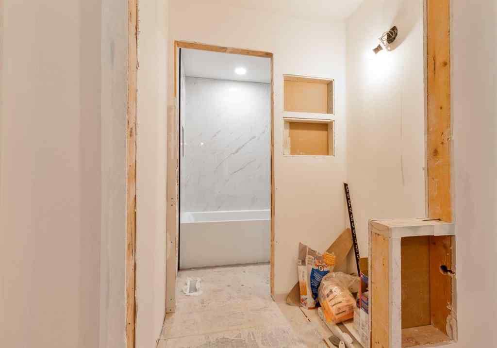 MLS® A2254231 - 43 Signal Hill Mews SW in Signal Hill Calgary, Residential