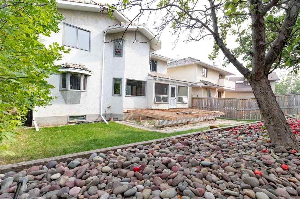 MLS® A2254231 - 43 Signal Hill Mews SW in Signal Hill Calgary, Residential