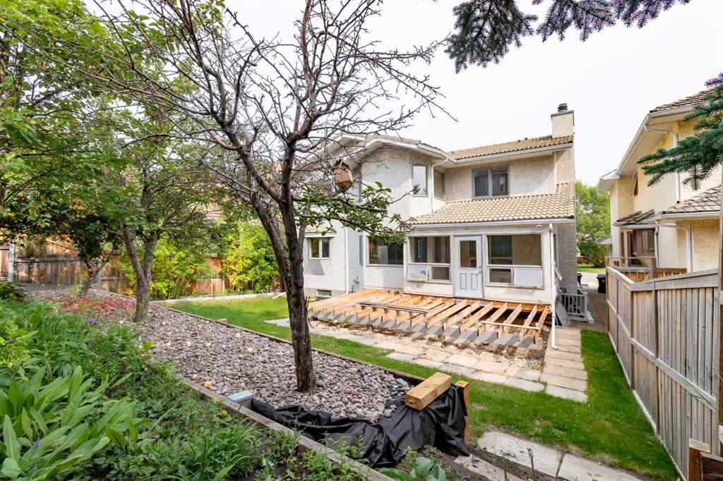 MLS® A2254231 - 43 Signal Hill Mews SW in Signal Hill Calgary, Residential
