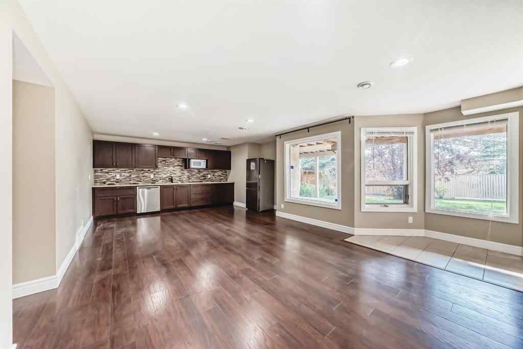 MLS® A2254234 - 118 Signature Close SW in Signal Hill Calgary, Residential
