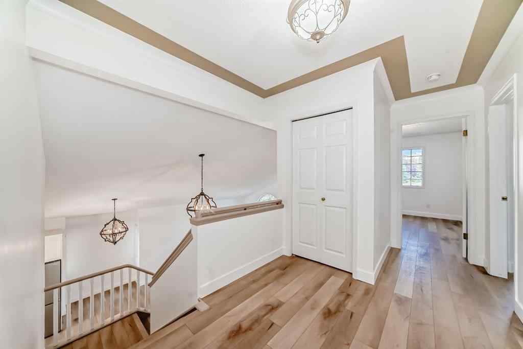 MLS® A2254234 - 118 Signature Close SW in Signal Hill Calgary, Residential
