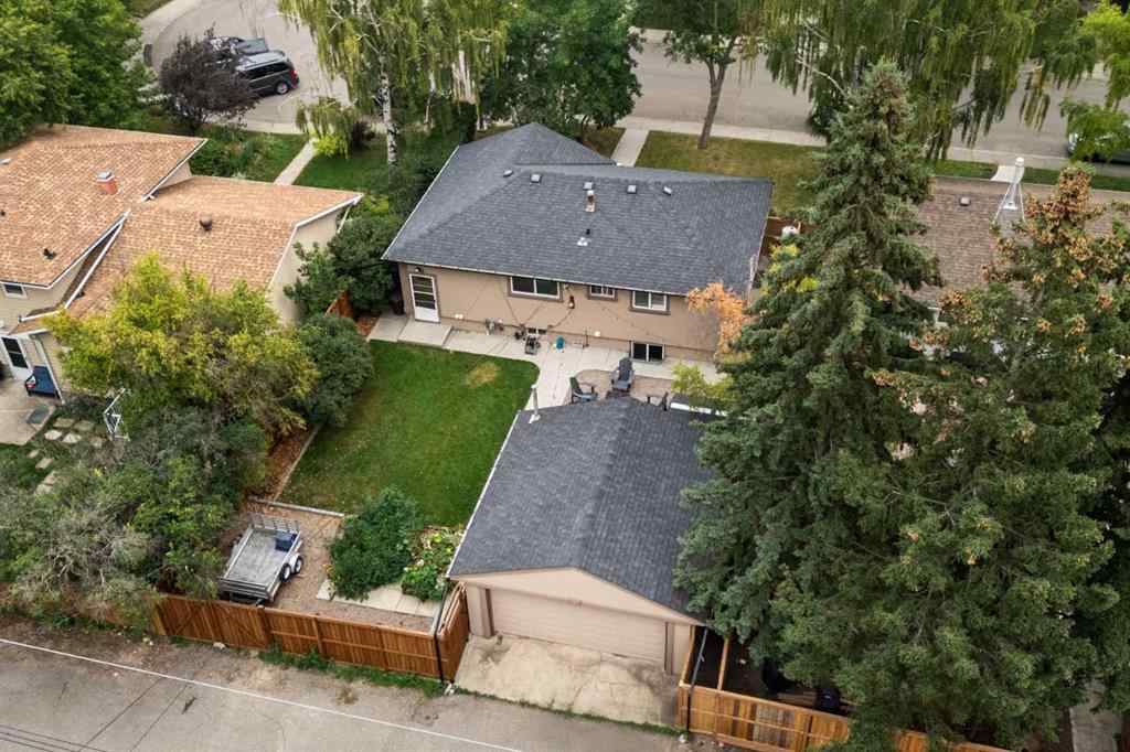 MLS® A2254235 - 92 Baker Crescent NW in Brentwood Calgary, Residential