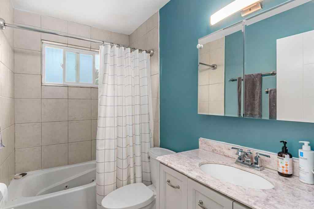 MLS® A2254235 - 92 Baker Crescent NW in Brentwood Calgary, Residential