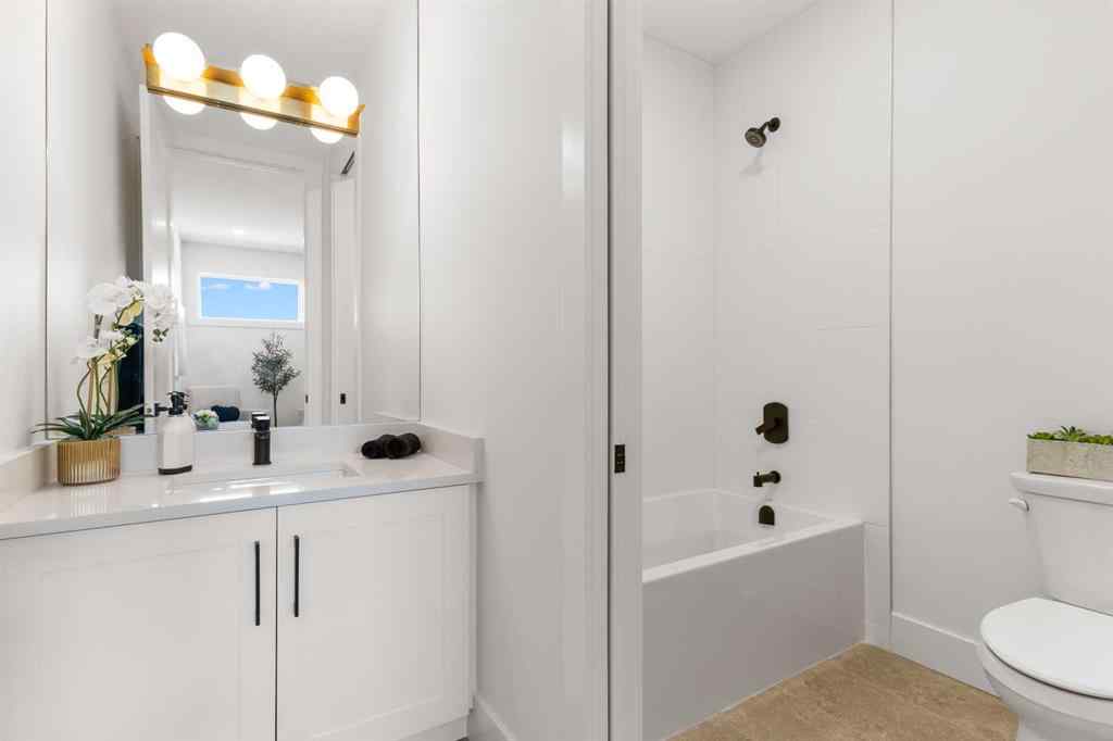 MLS® A2254238 - 2632 36 Street SW in Killarney/Glengarry Calgary, Residential