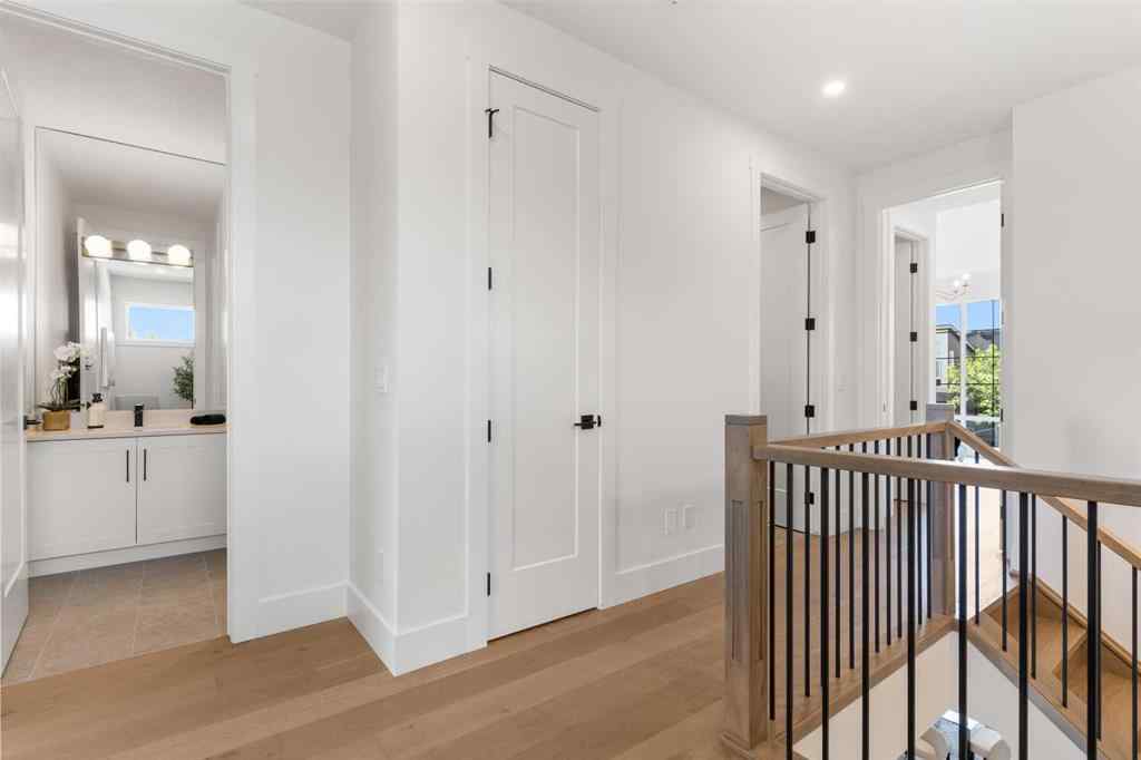 MLS® A2254238 - 2632 36 Street SW in Killarney/Glengarry Calgary, Residential