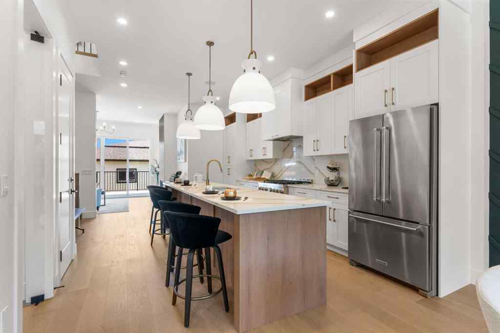 MLS® A2254238 - 2632 36 Street SW in Killarney/Glengarry Calgary, Residential