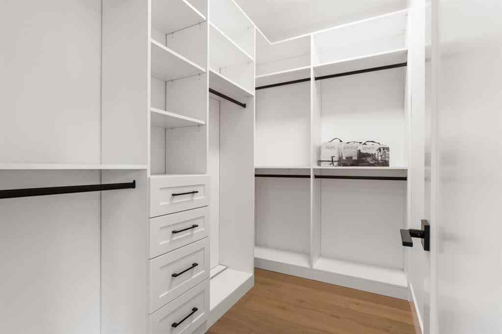 MLS® A2254238 - 2632 36 Street SW in Killarney/Glengarry Calgary, Residential