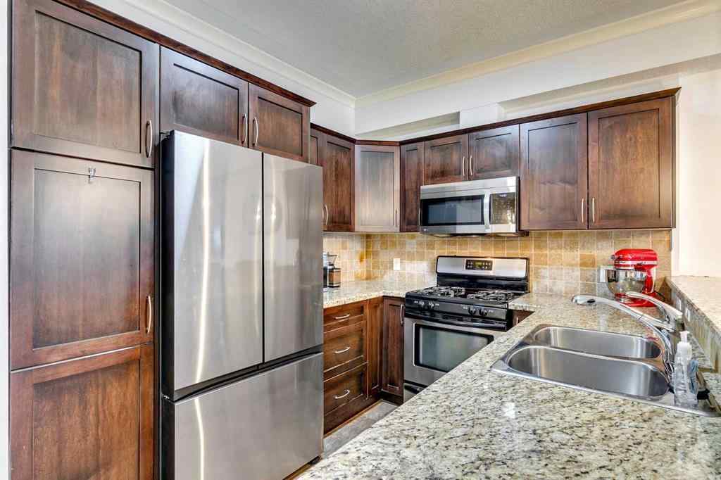 MLS® A2254239 - Unit #6 1729 34 Avenue SW in Altadore Calgary, Residential