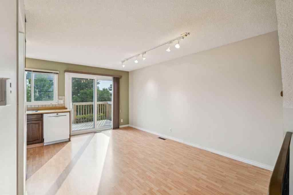 MLS® A2254247 - 25 Macewan Glen Close NW in MacEwan Glen Calgary, Residential