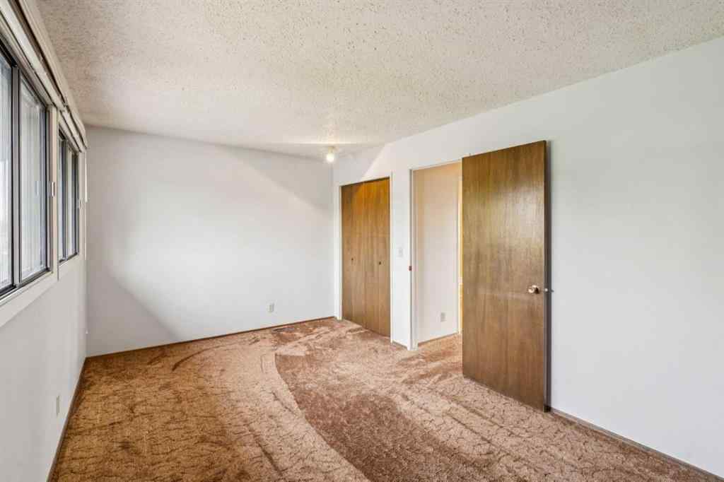 MLS® A2254247 - 25 Macewan Glen Close NW in MacEwan Glen Calgary, Residential
