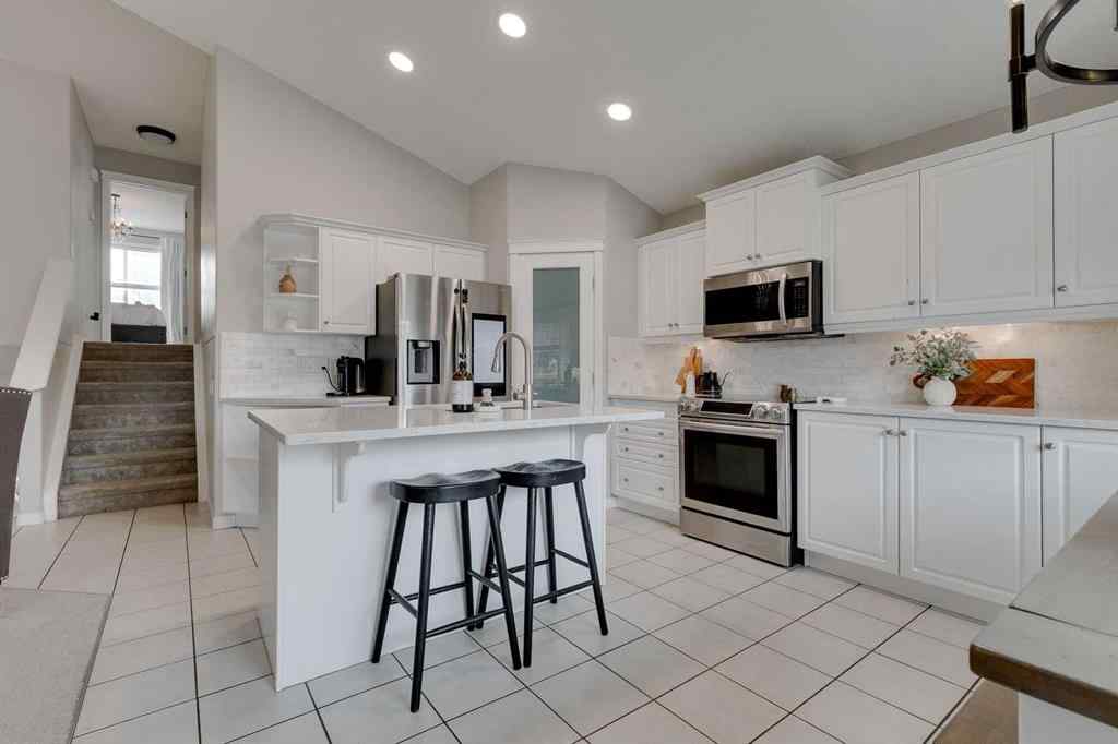 MLS® A2254251 - 95 Prestwick Heath SE in McKenzie Towne Calgary, Residential