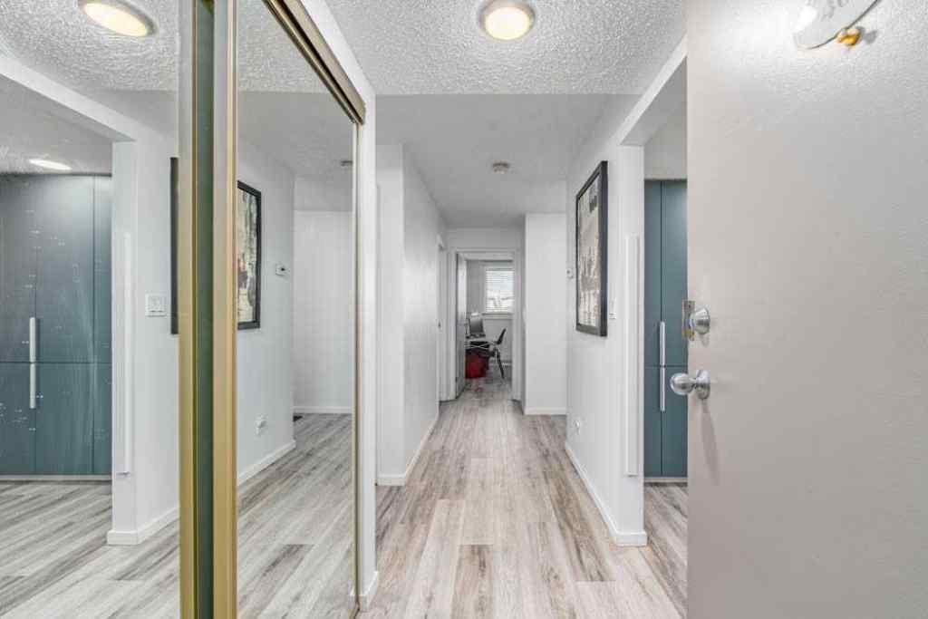 MLS® A2254258 - Unit #406 511 56 Avenue SW in Windsor Park Calgary, Residential