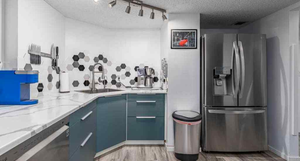 MLS® A2254258 - Unit #406 511 56 Avenue SW in Windsor Park Calgary, Residential