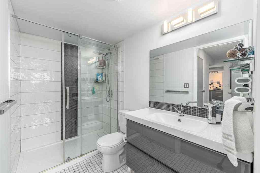 MLS® A2254258 - Unit #406 511 56 Avenue SW in Windsor Park Calgary, Residential