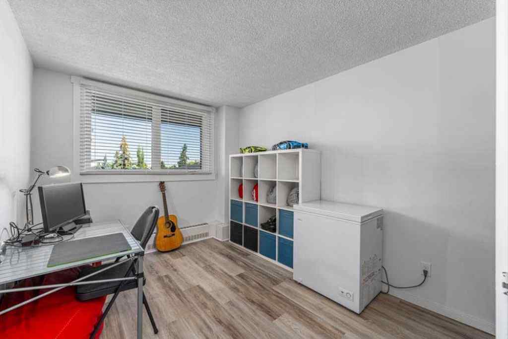 MLS® A2254258 - Unit #406 511 56 Avenue SW in Windsor Park Calgary, Residential